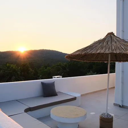 Neox With 2 Pools, Jacuzzi, Sauna & Minigolf Fethiye