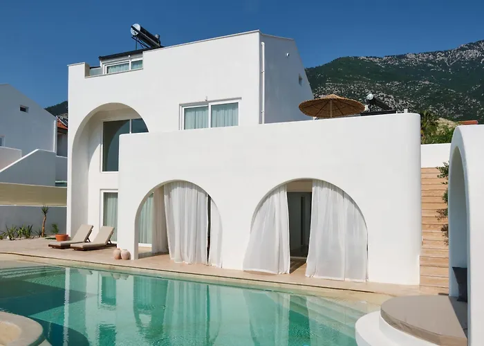 Vila Neox With 2 Pools, Jacuzzi, Sauna & Minigolf Fethiye