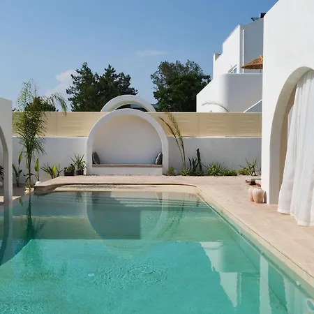 Neox With 2 Pools, Jacuzzi, Sauna & Minigolf 빌라