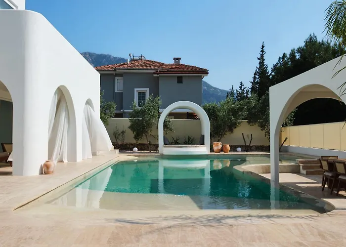 Neox With 2 Pools, Jacuzzi, Sauna & Minigolf Vilă *